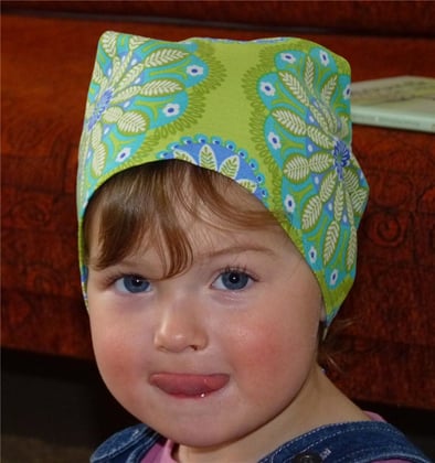 Holčičí šátek kalejdoskop Holčičí šátek kalejdoskop