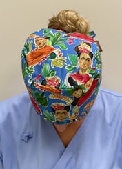 Operační čepice C236 FRIDA KAHLO - IMG_3806