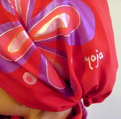 Červený šátek S KVĚTEM - P1170176.JPG